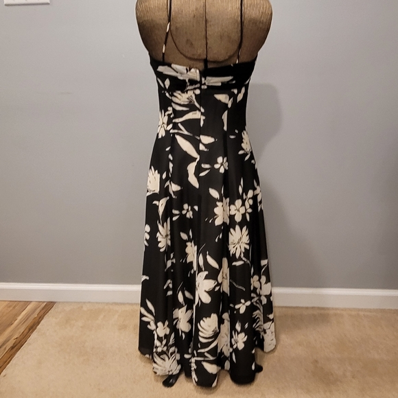 Betsy and Adam Vintage Gown - Picture 10 of 11